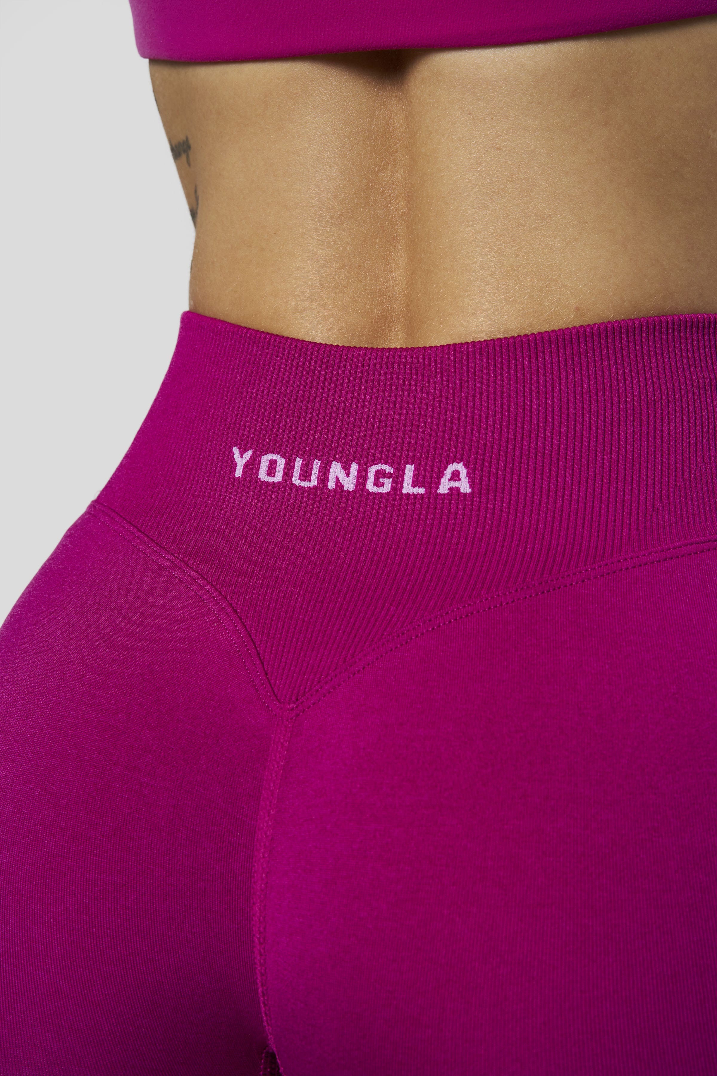 W252 Curve Hourglass Leggings Summer 26'