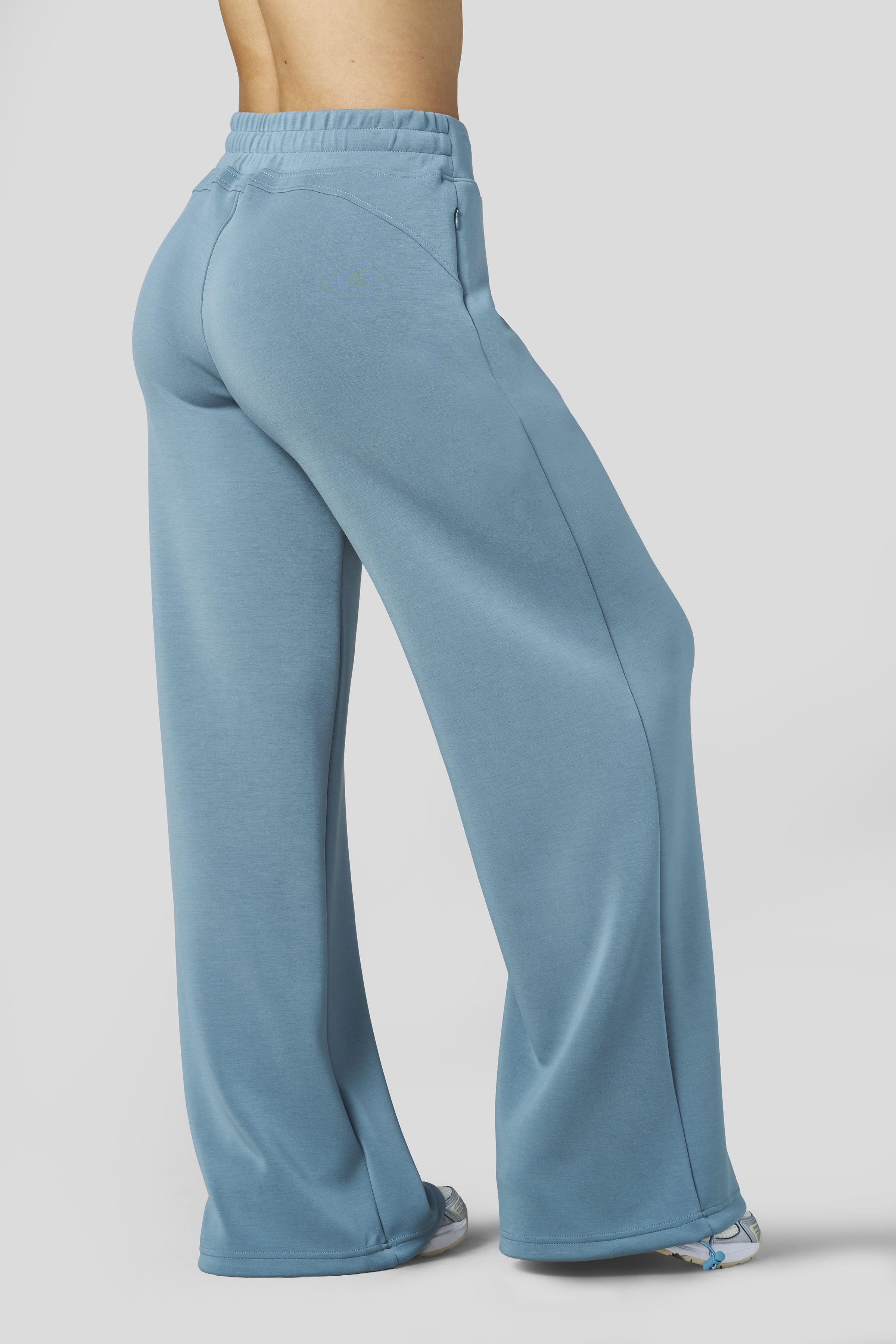 W2273 Scuba Straight Joggers
