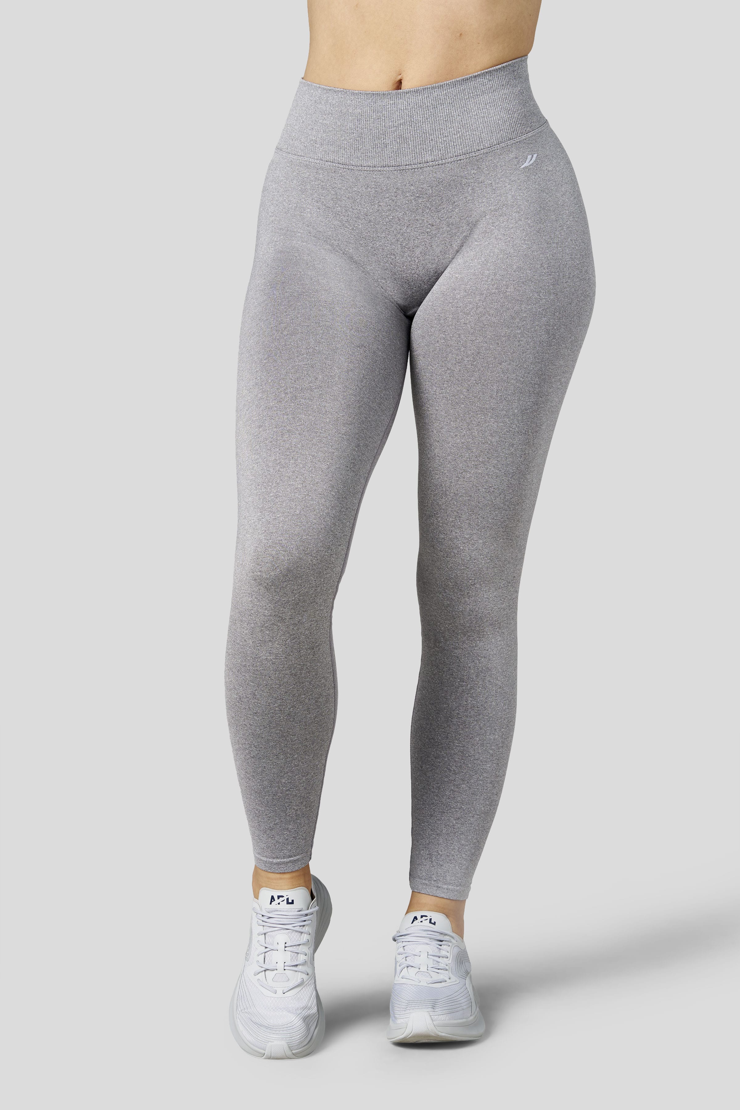 W2156 - Pulse Seamless Legging - August 20th