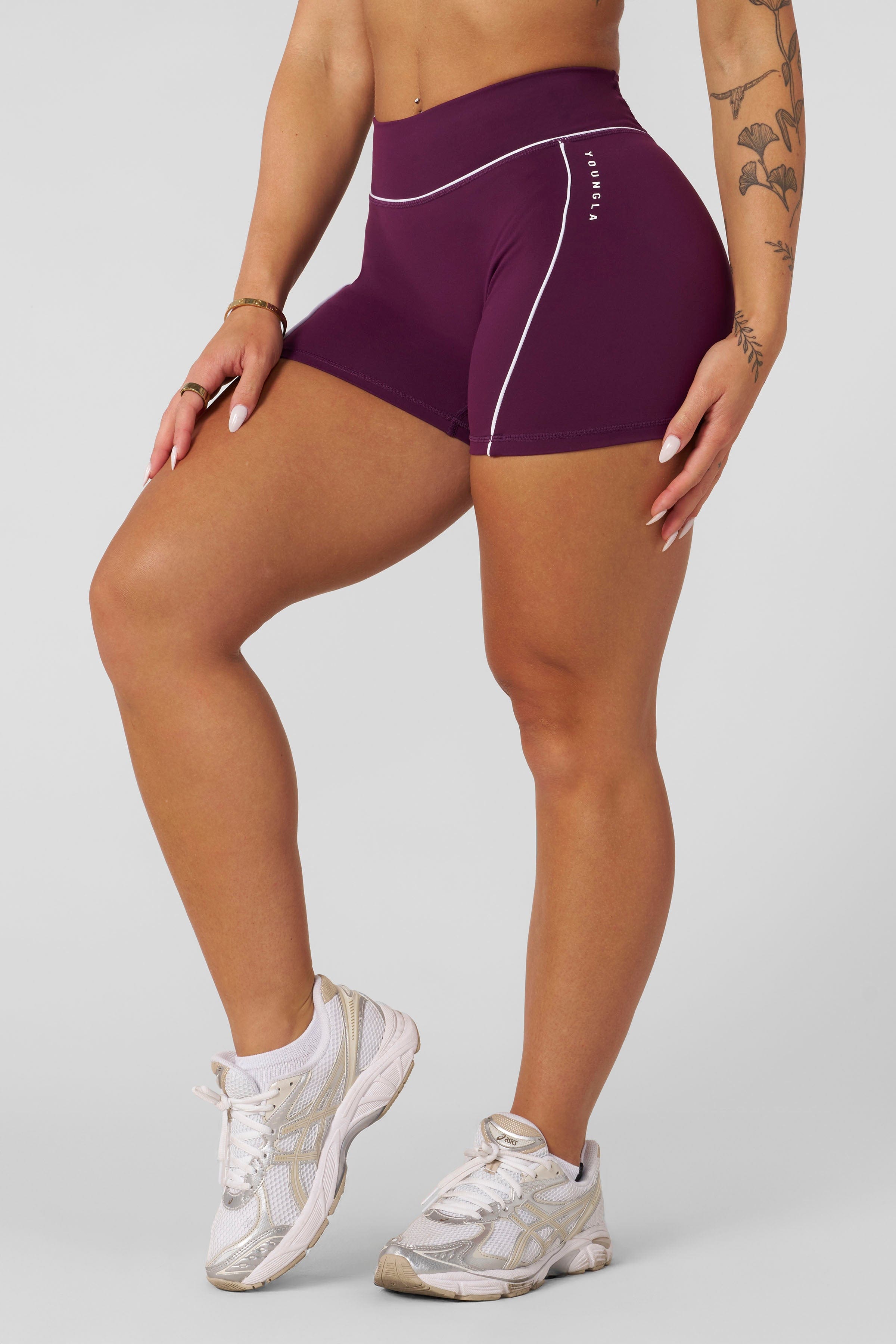 W161 - Elevate outline Shorts 5" New Colors