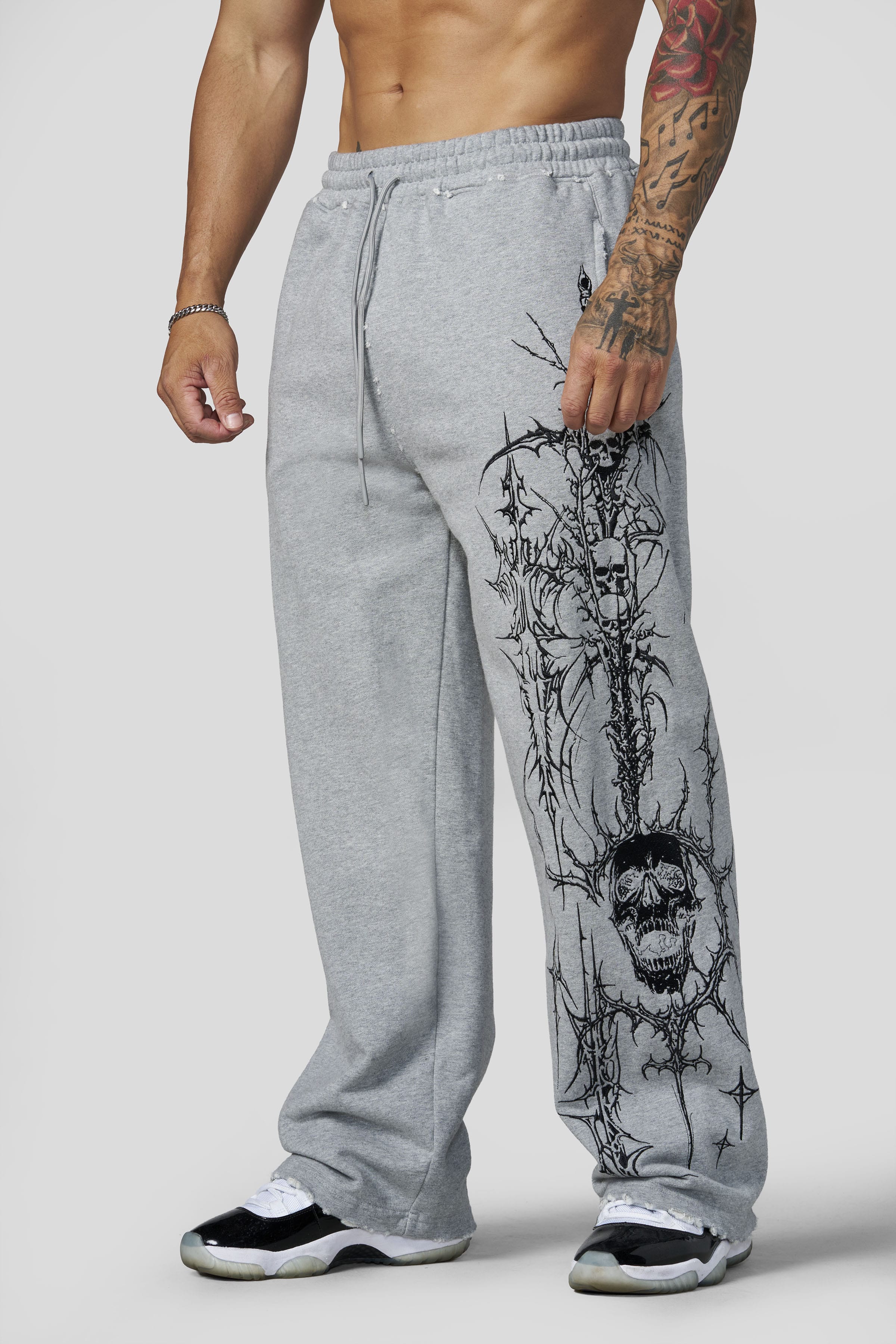 2122 - Eternal Embroidered Sweats