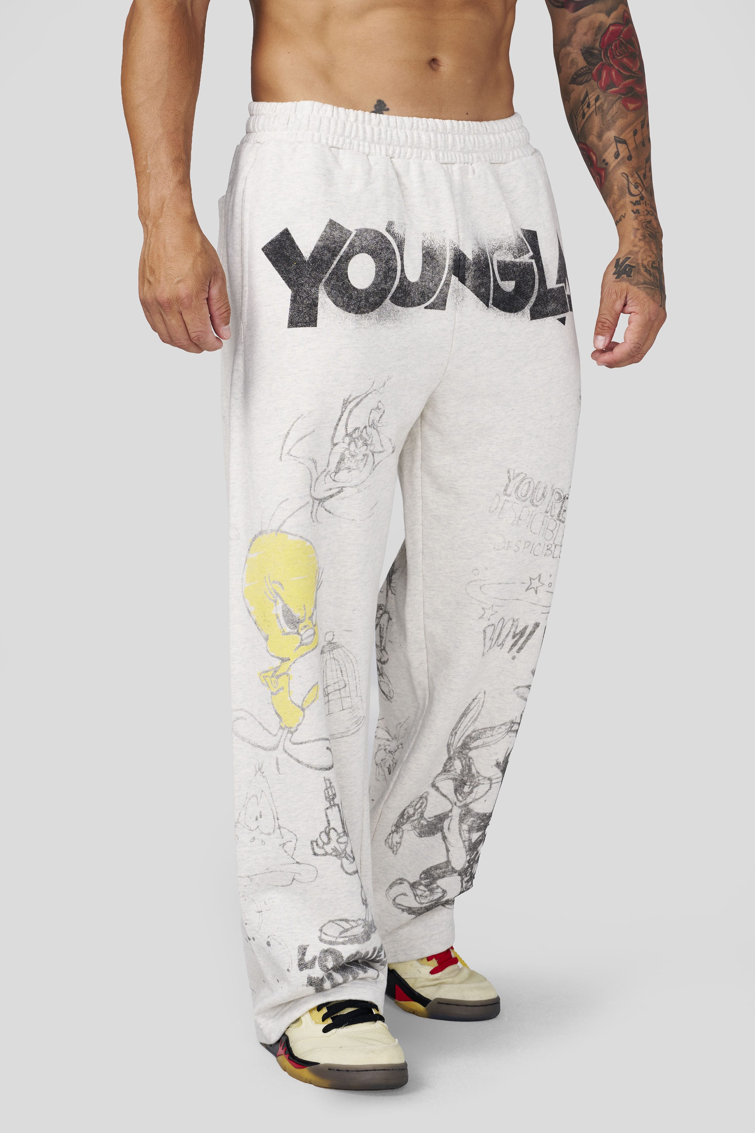 2183 - Looney Tunes Squad Sweats