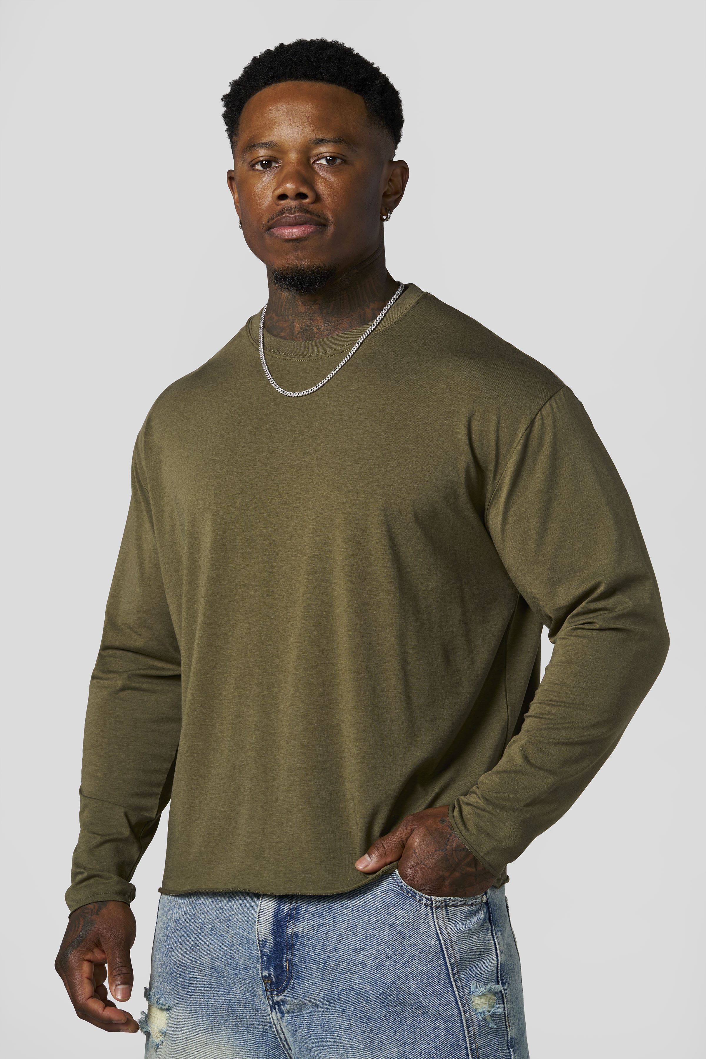 8099 - Aerotech Cropped Longsleeves