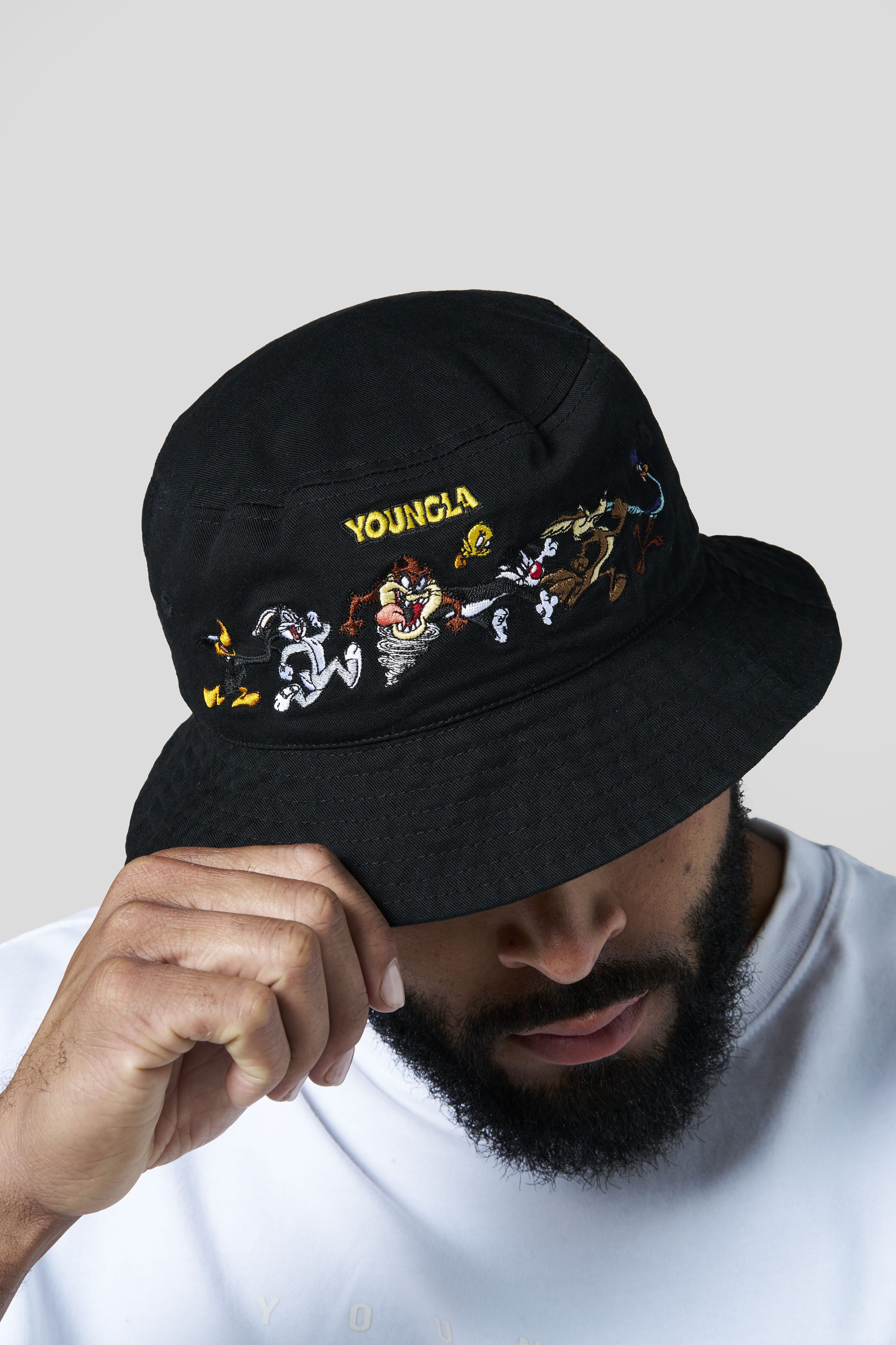 9093 - Looney Tunes Bucket Hat