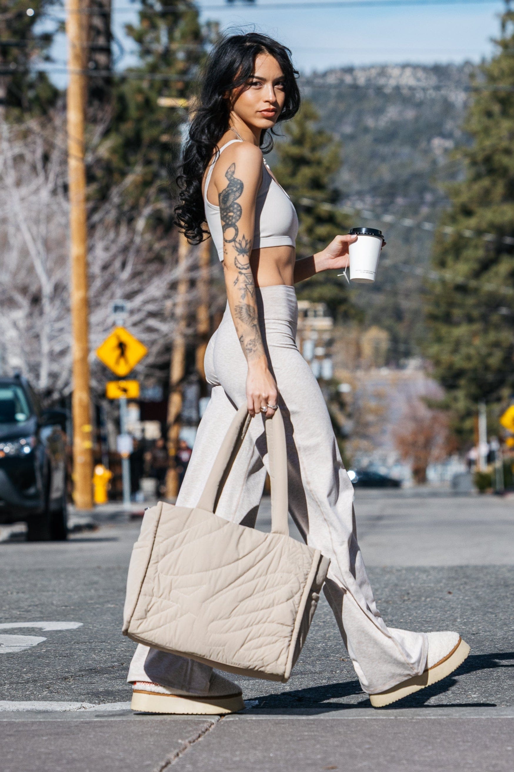 W6092 - Cloud Tote
