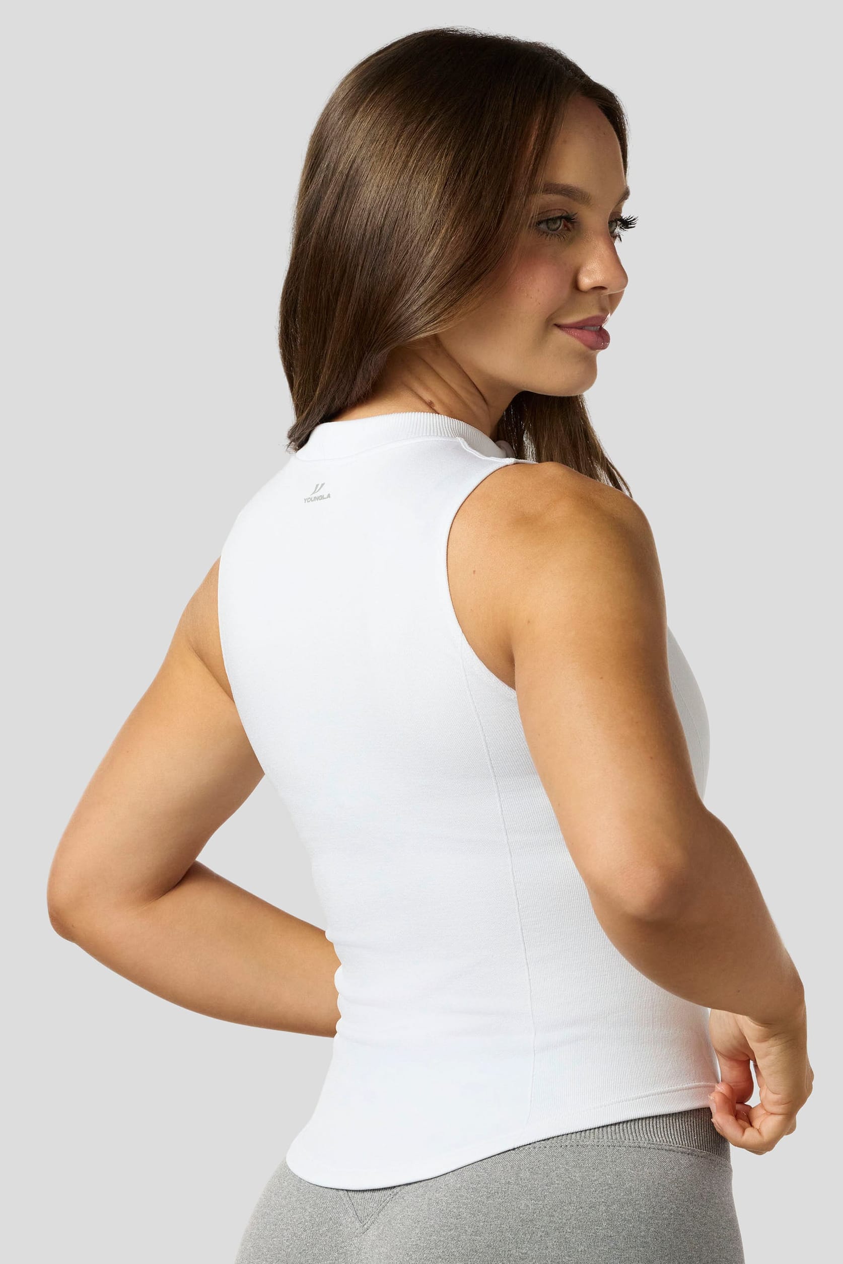 W4342 - Pulse Seamless T Zip Tank - August 20th