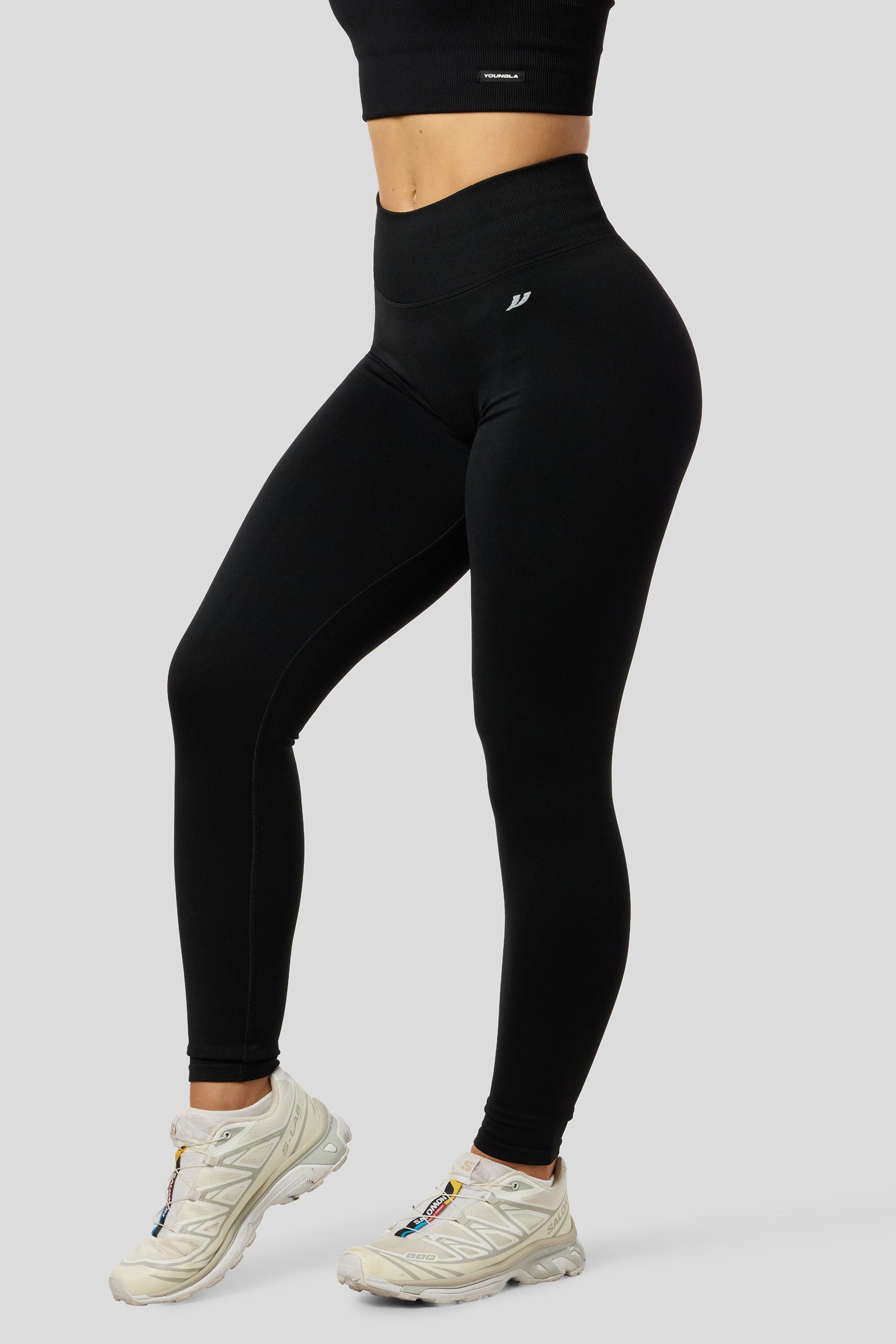 W2156 - Pulse Seamless Legging - August 20th